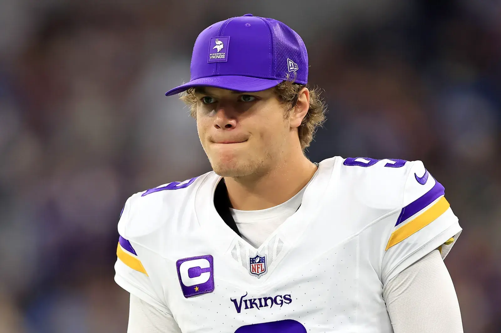 Adam Schefter Expects Vikings to Trade for JJ McCarthy Insurance