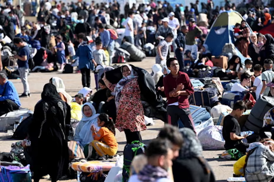 UN Halts Key Border Operations After Taliban Bars Afghan Women Staff