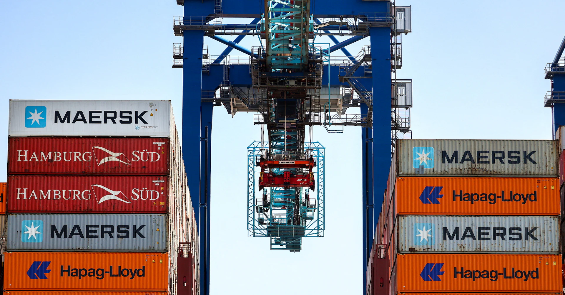 Maersk lifts full-year profit guidance range, posts Q3 profit above forecast