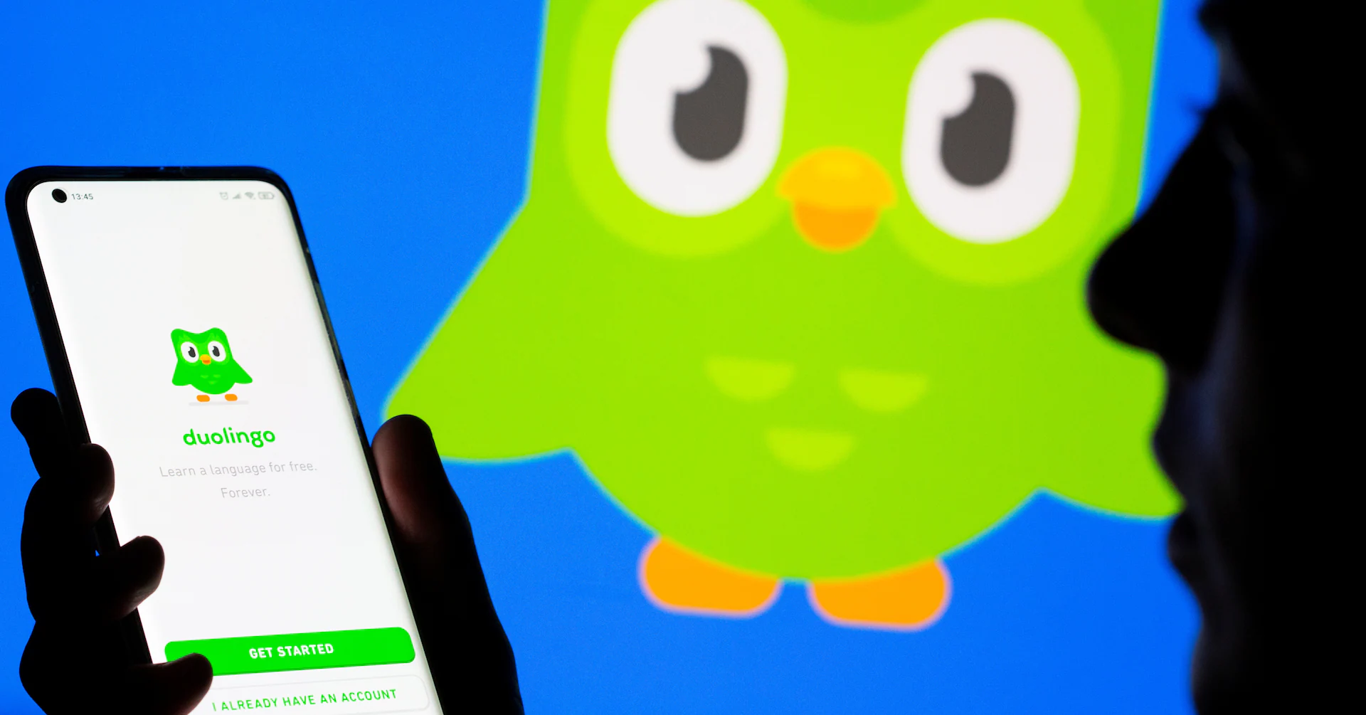 Duolingo says AI features 'profitable' as it beats revenue estimates, raises forecast