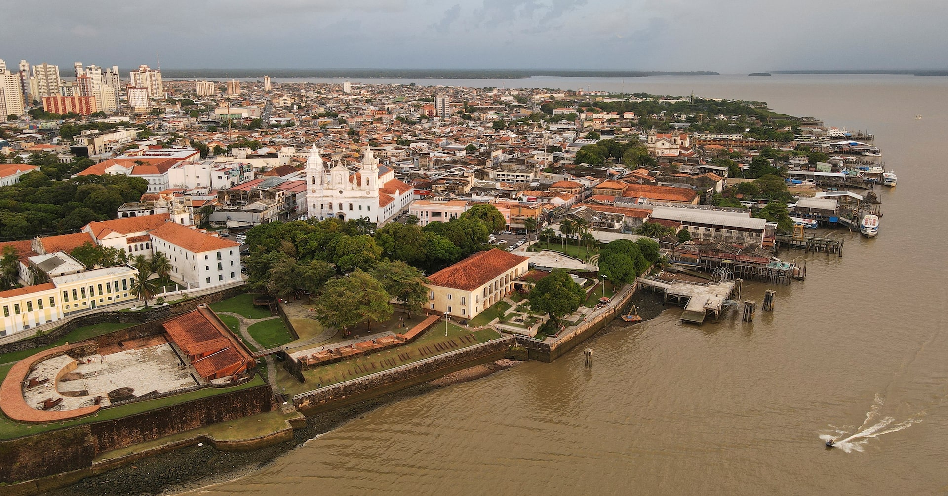 Leaders gather for pre-COP30 climate summit, absent world's biggest polluters