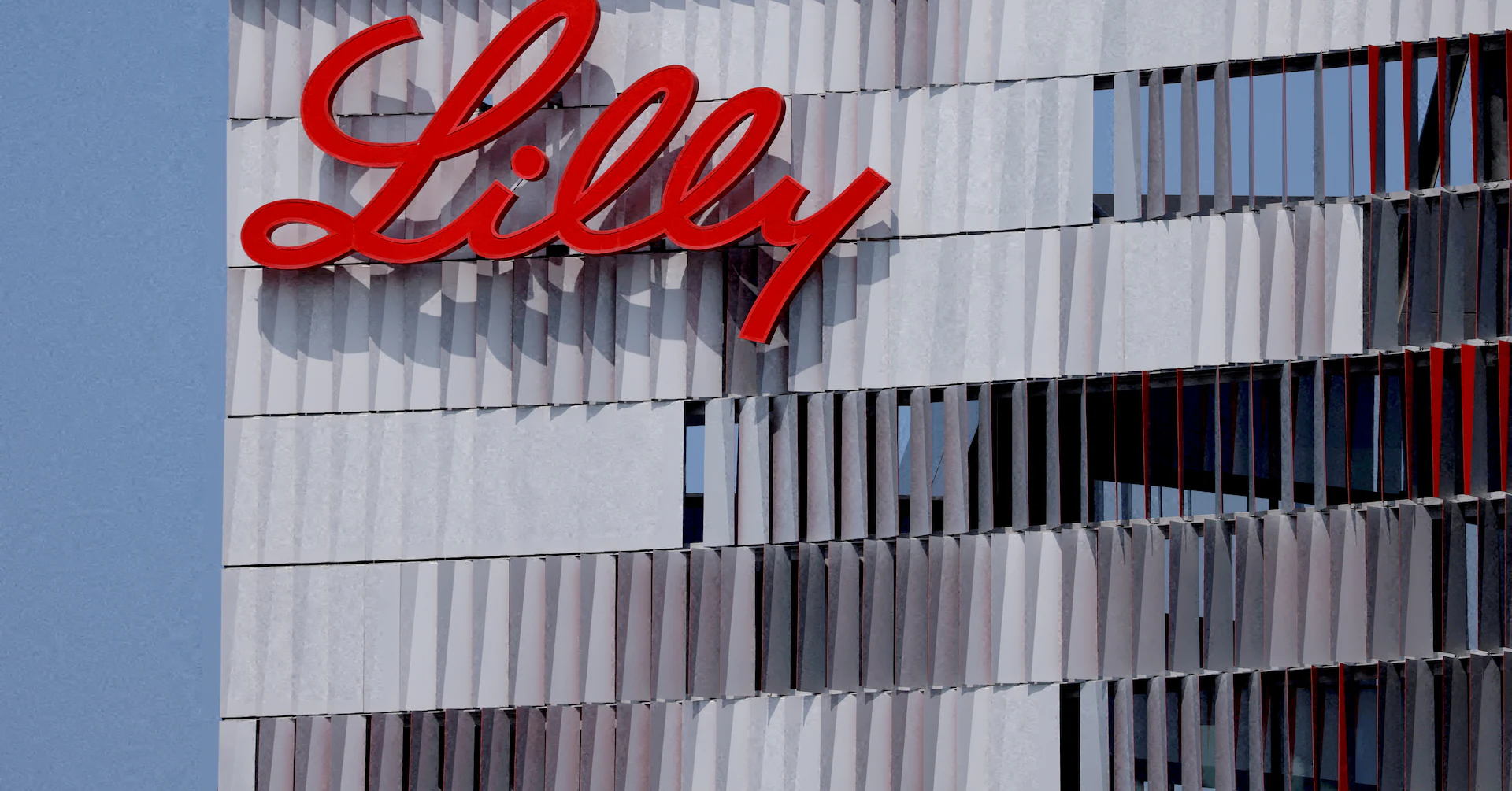 Lilly's experimental drug shows promise with 20.1% weight loss in mid-stage trial