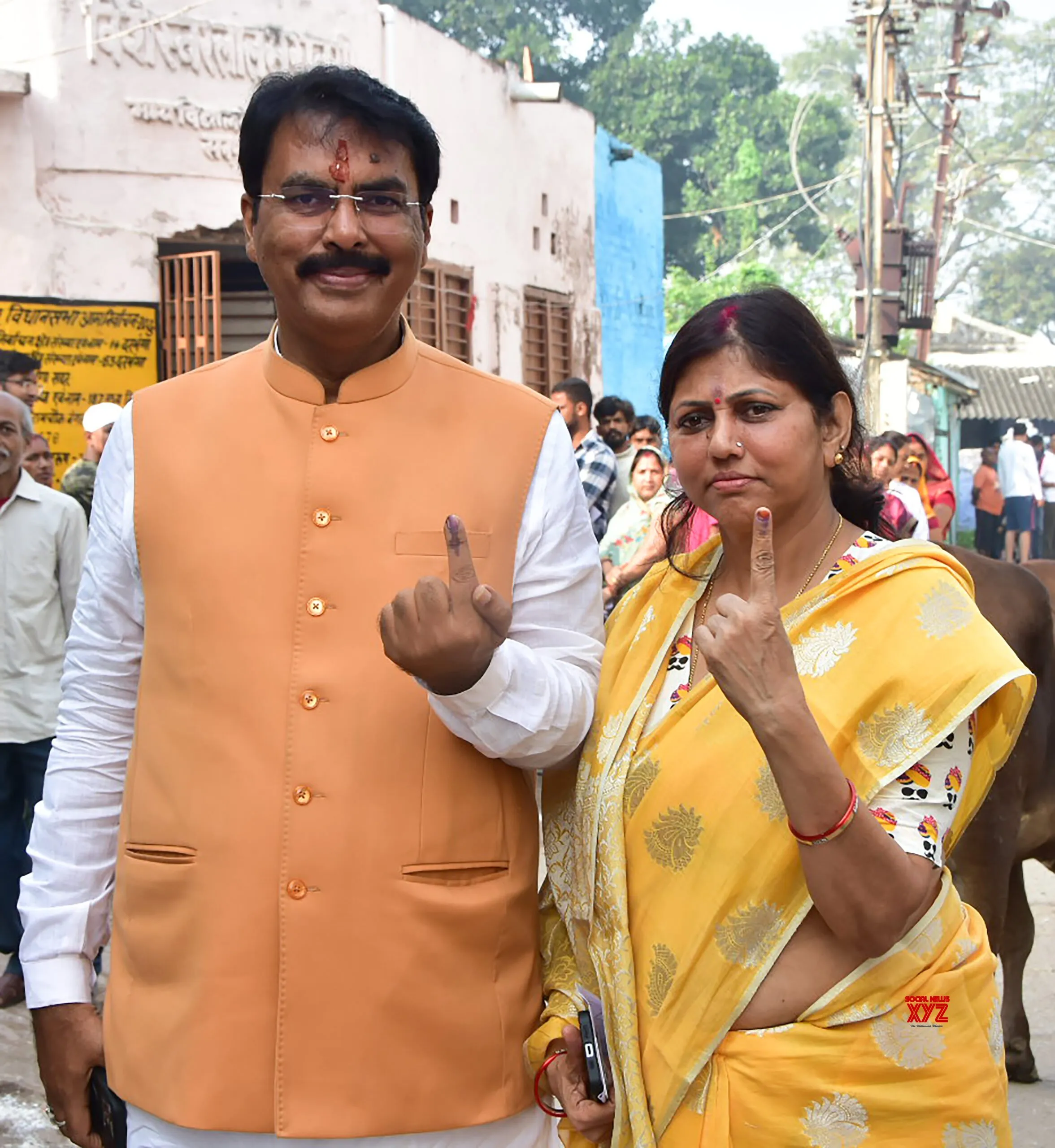 Darbhanga: Sanjay Saraogi Casts Vote in Bihar Elections #Gallery