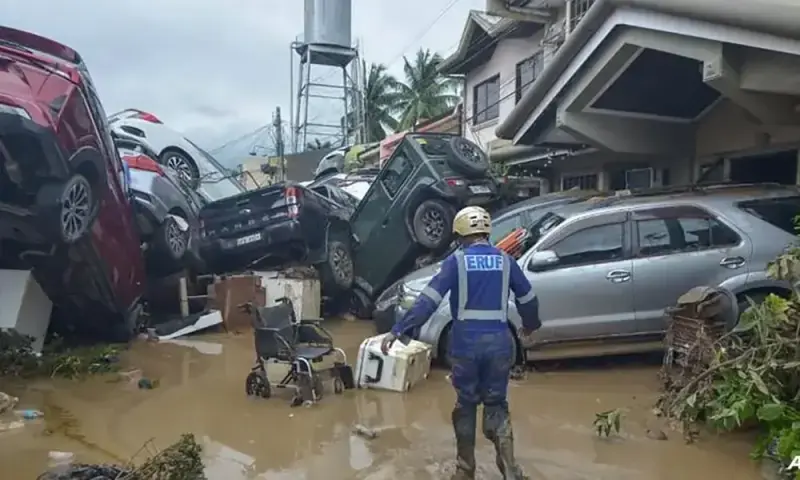 Typhoon Kalmaegi death toll hits 114 in Philippines; storm rebuilds strength as it heads to Vietnam