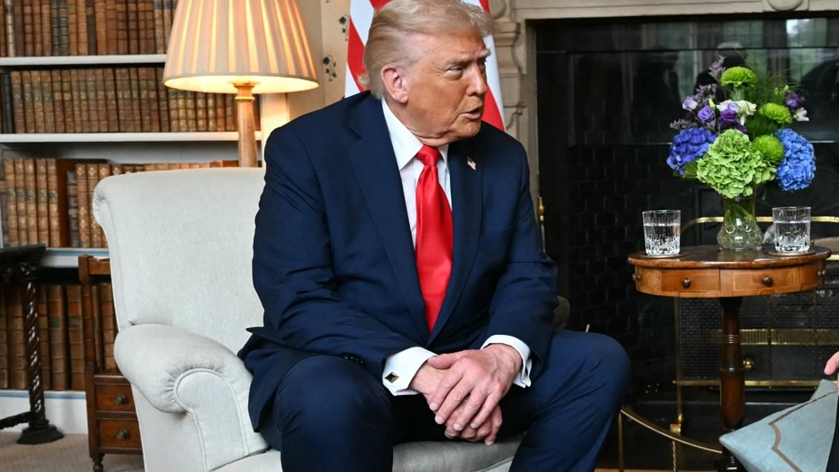 Donald Trump's manspread sparks debate as fans compare him to 'leg-crossing' Obama