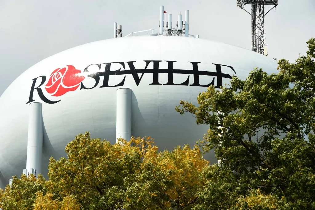 Police investigating potential murder-suicide in Roseville