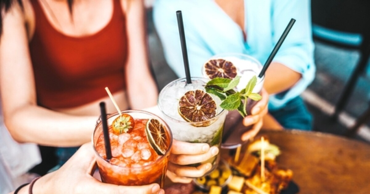 Survey: 77% of young drinkers say holidays mean same or more booze this year