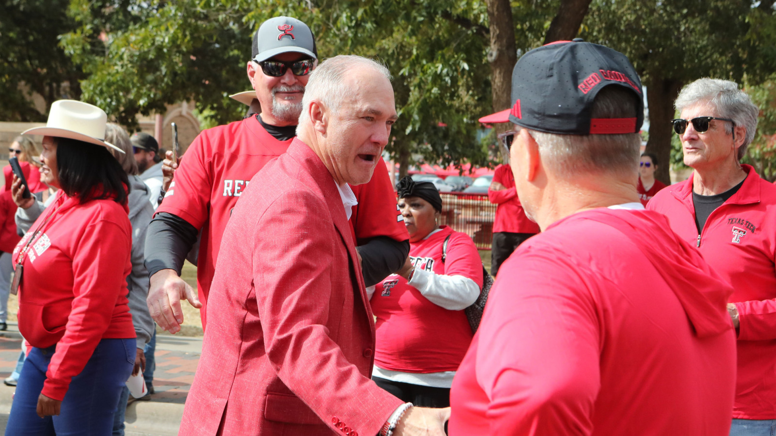 Texas Tech Week 11: Run Wild To Tame The Cougars