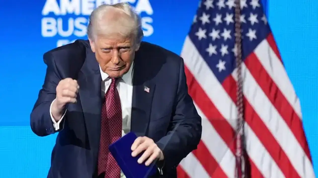 Key to Miami City in Hand, Trump Marks the Moment With His Signature Dance — Watch