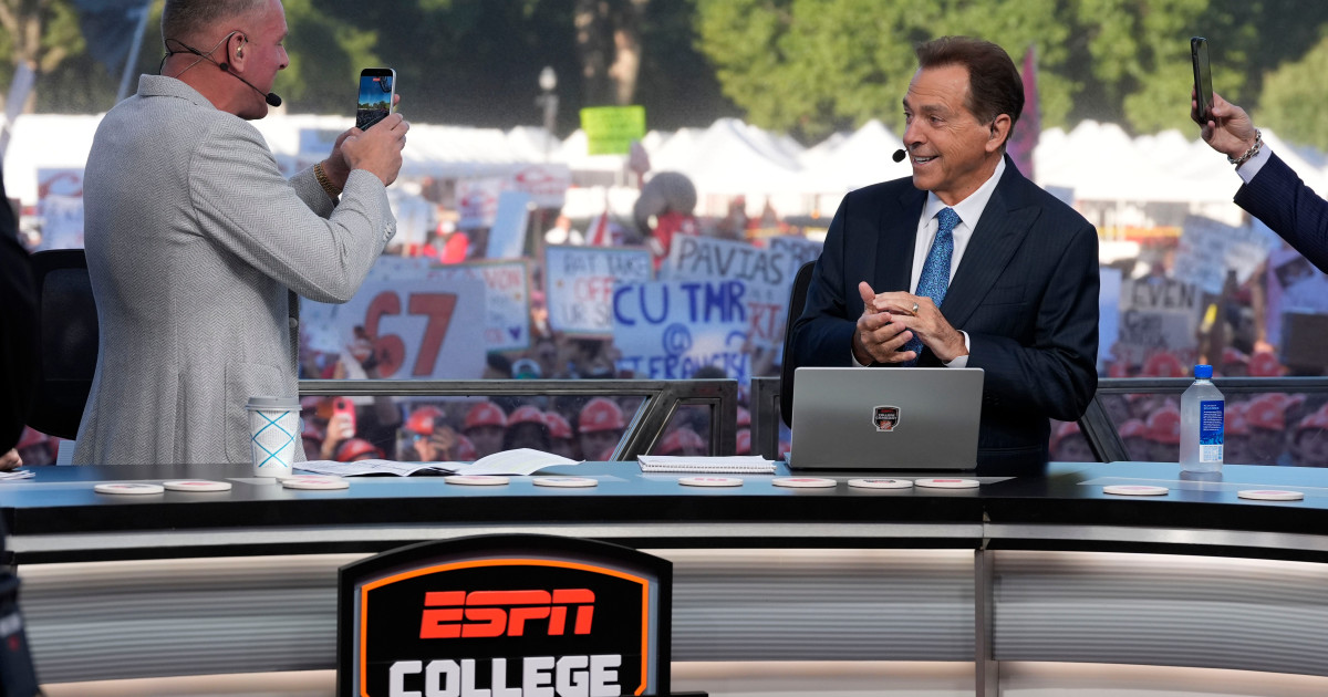 Pat McAfee Announces 'College GameDay' Development Amid ESPN-YouTube TV Standoff