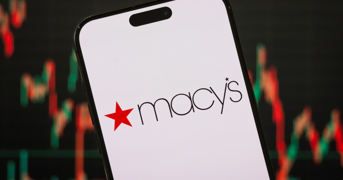 Marmot’s $65 'Super Cozy' Hoodies Are Now Just $19