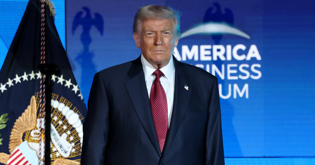 Trump Orders Air Chaos Across America in Shutdown Tantrum