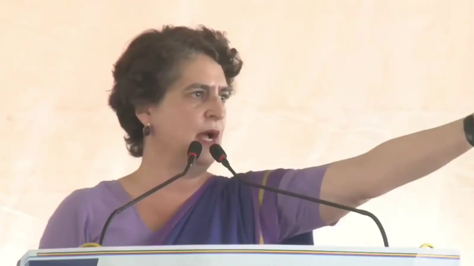 ‘Won’t Vote Again’: Priyanka Gandhi Recounts Amethi Woman Scolding Rajiv Gandhi Over Water Taps