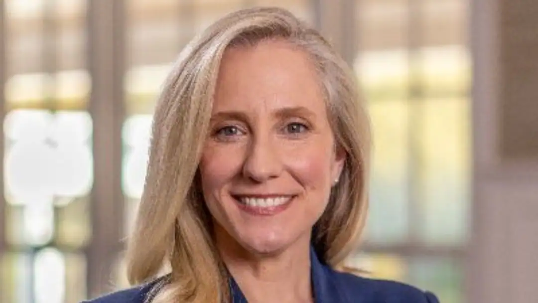 Abigail Spanberger Becomes First Woman In Virginia To Take Governor's Office