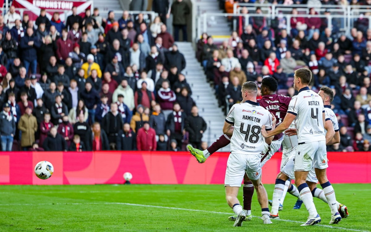 Premiership rival in Hearts star near miss as 'tracking' mission before summer Jambos move revealed