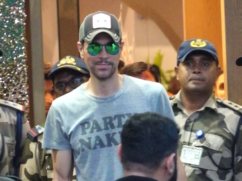 Enrique Iglesias lands in India after 13 years for two-day Mumbai concert