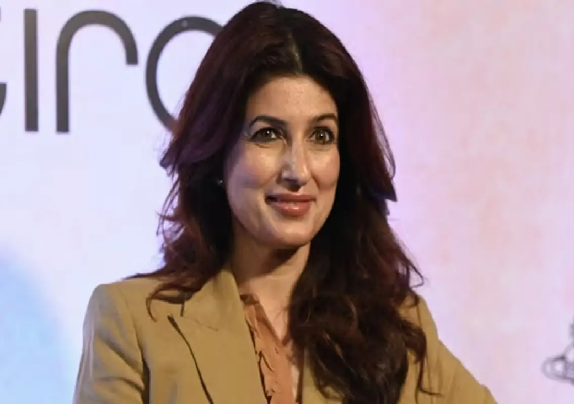 Twinkle Khanna says older people hide affairs better: “Lots of practice”