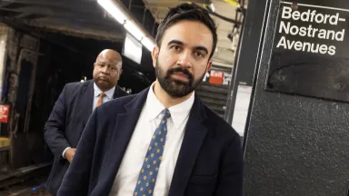 5 Things to Know About the NYC Mayor-Elect – Hollywood Life