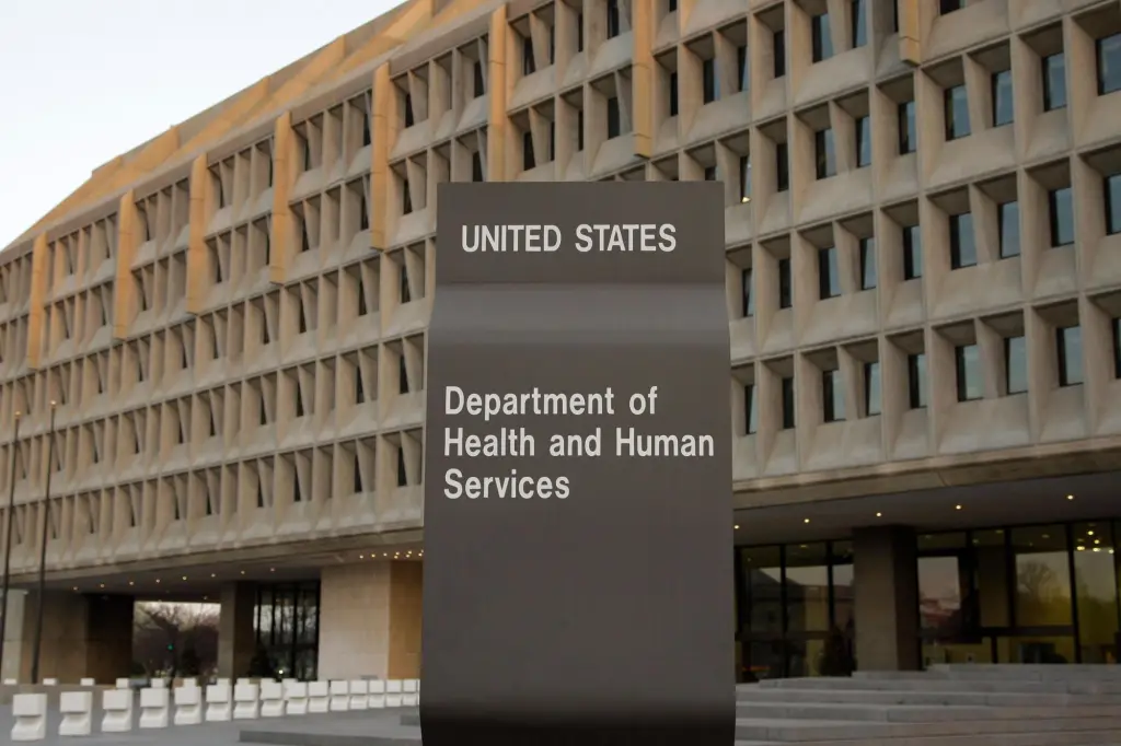 Trump’s HHS orders state Medicaid programs to help find immigrants