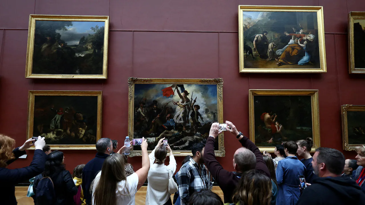 French auditor's report raps Louvre for excessive art acquisitions even as most rooms lacked cameras