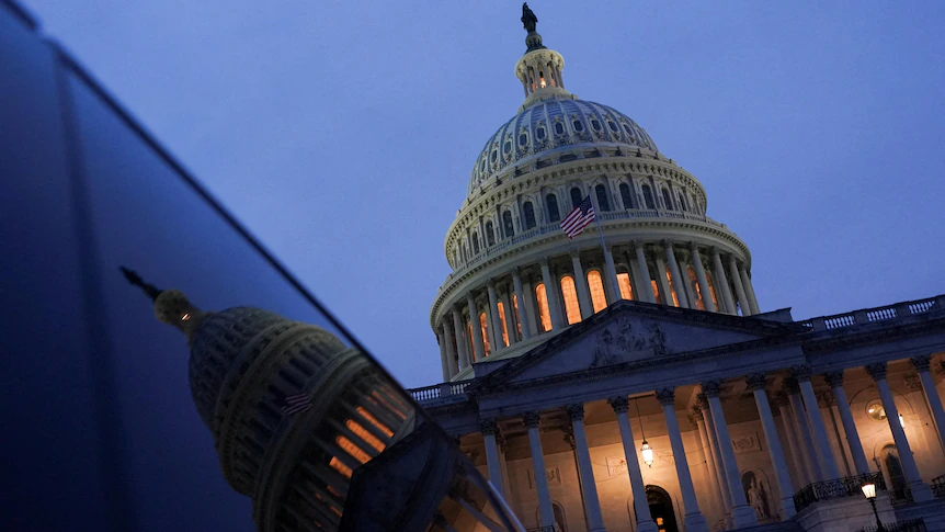 Millions going unpaid and hungry as US government shutdown breaks records