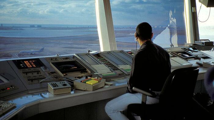 US To Cut Flights By 10% At 40 Airports As Shutdown Persists