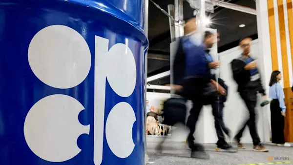 Oil prices steady despite OPEC+ plans to pause output increases