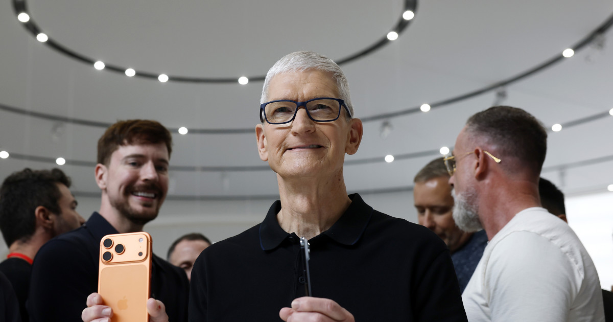 Apple could reboot Siri to finally please users