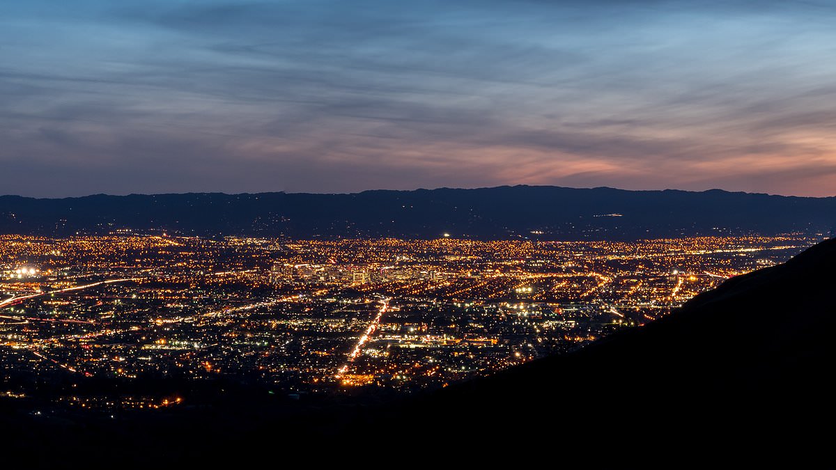 New 'dark sky' law forces American homeowners to turn off their lights by midnight
