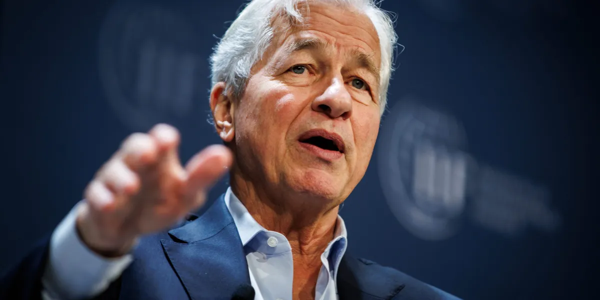Jamie Dimon of JPMorgan Chase says the only phone notifications he gets are from his children