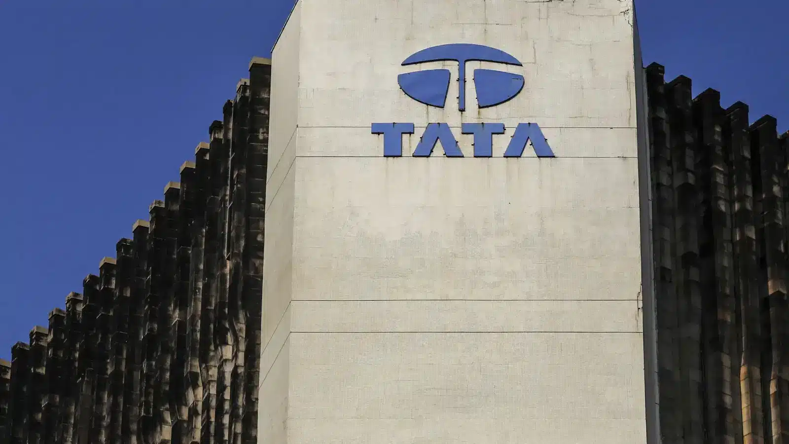 Tata Motors, TCS Launch AI-Driven Sustainability Platform to Advance Net-Zero and ESG Reporting