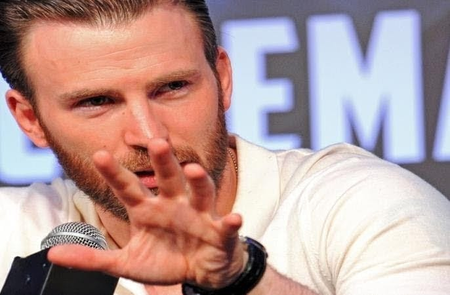 Buzz: Chris Evans and Alba Baptista welcome their first child