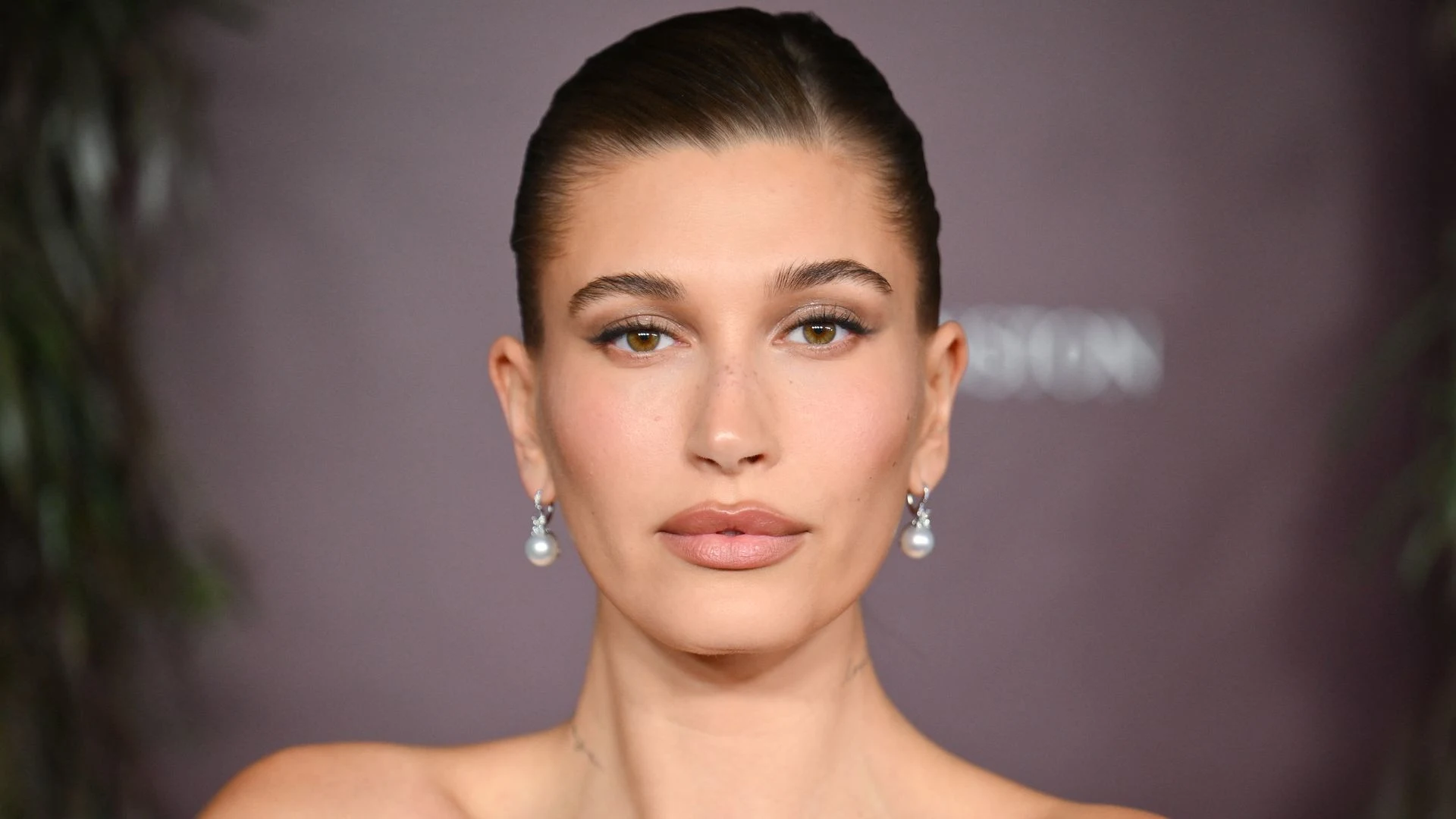 Hailey Bieber makes a surprising Rhode announcement in lingerie set and latex