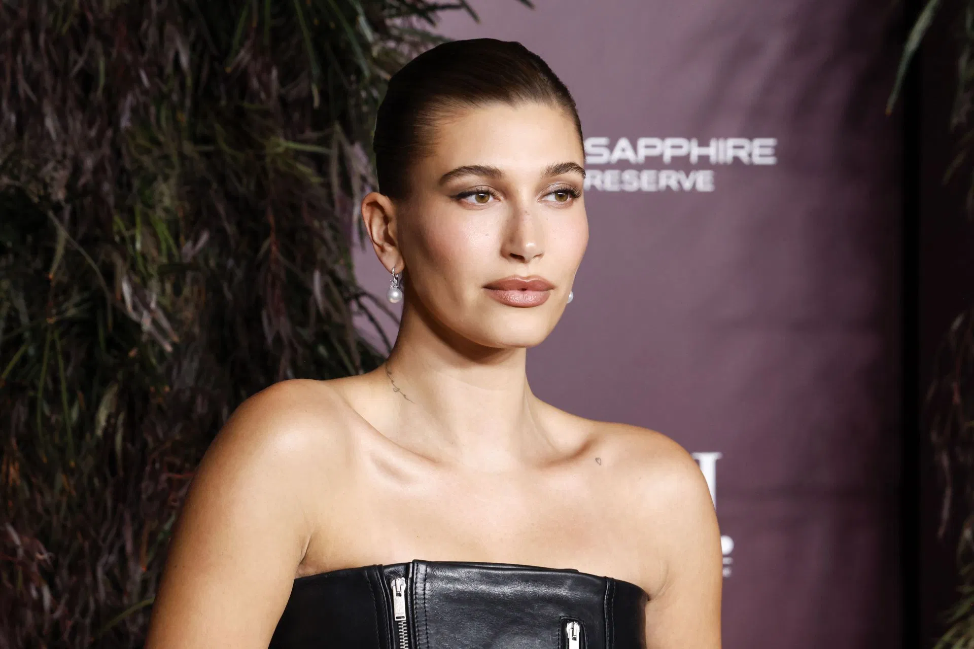 "Recession indicator or divorce soft-launch!!" - Internet reacts to the rumor of Hailey Bieber releasing her first single as an artist in 2026