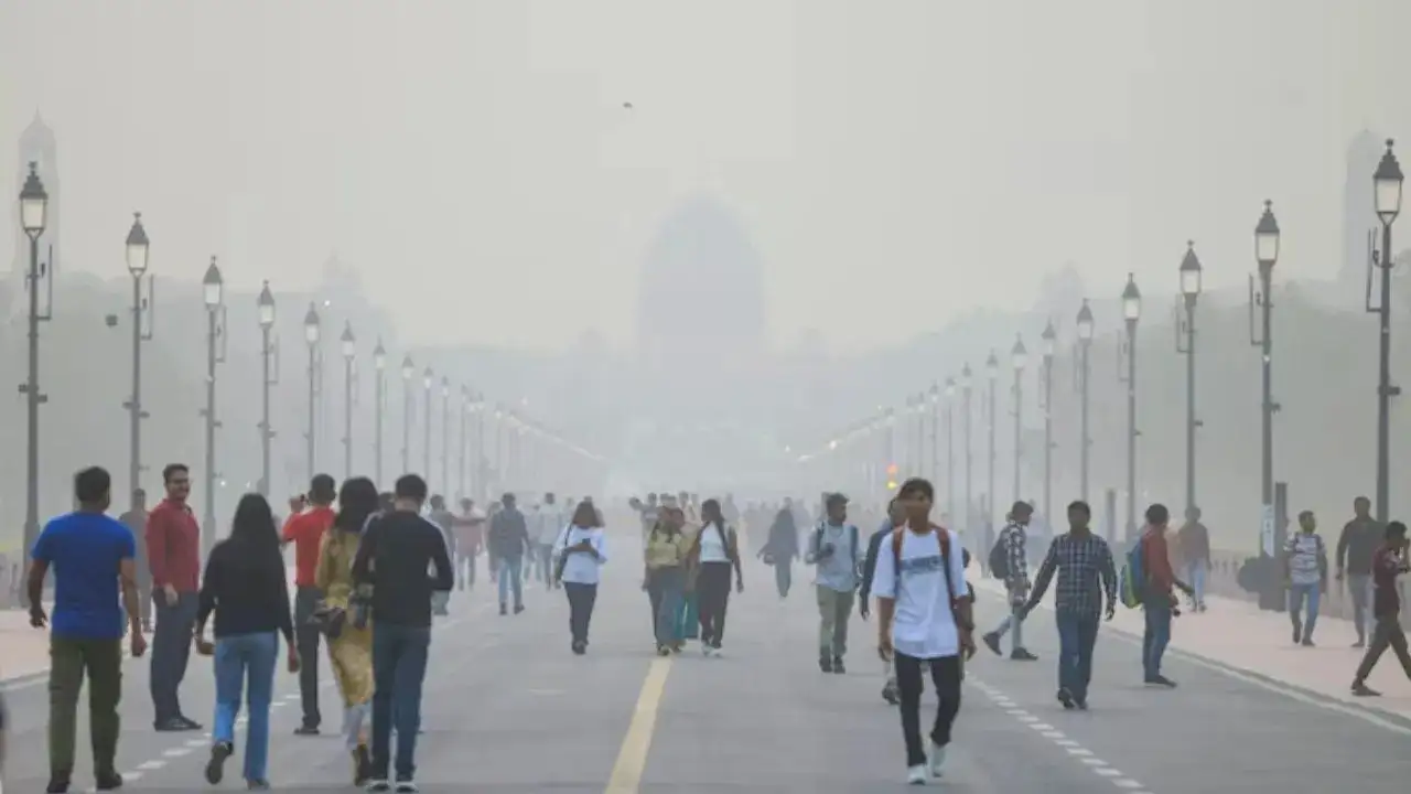 Delhi AQI Today: Capital Breathes ‘Poor’ Air; Noida, Ghaziabad Slip to ‘Very Poor’ Zone