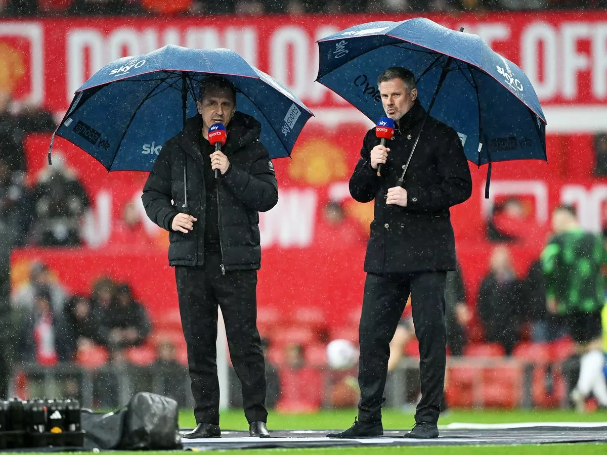 Jamie Carragher calls out Gary Neville for misquoting him - 'I didn't say that'