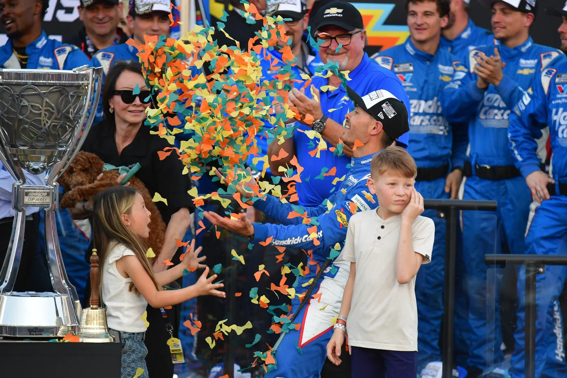 Kyle Larson’s wife Katelyn pinpoints daughter’s hilarious “bubblegum” disaster in NASCAR championship celebration 