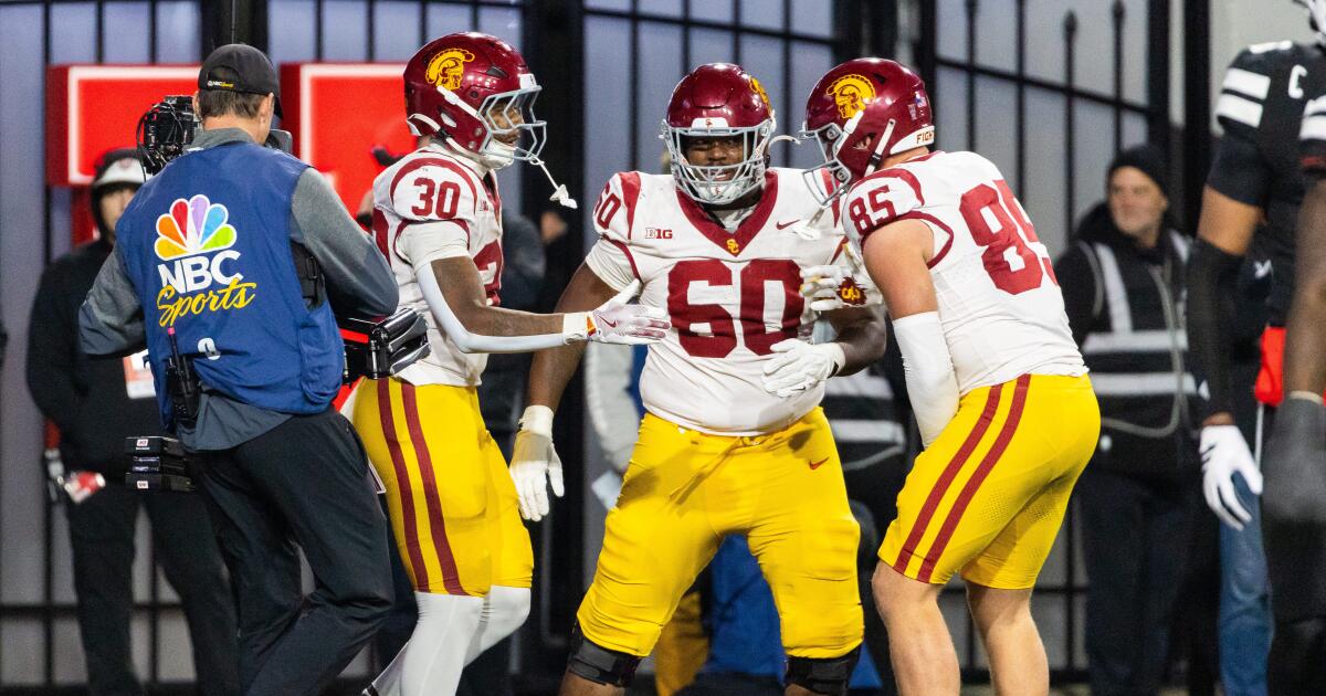 How USC walk-on Kaylon Miller got his moment at right guard vs. Nebraska