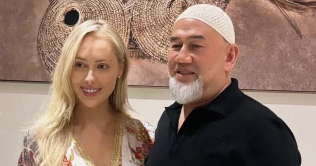 U.S. Singer Wants Divorce After She Unknowingly Married Sultan