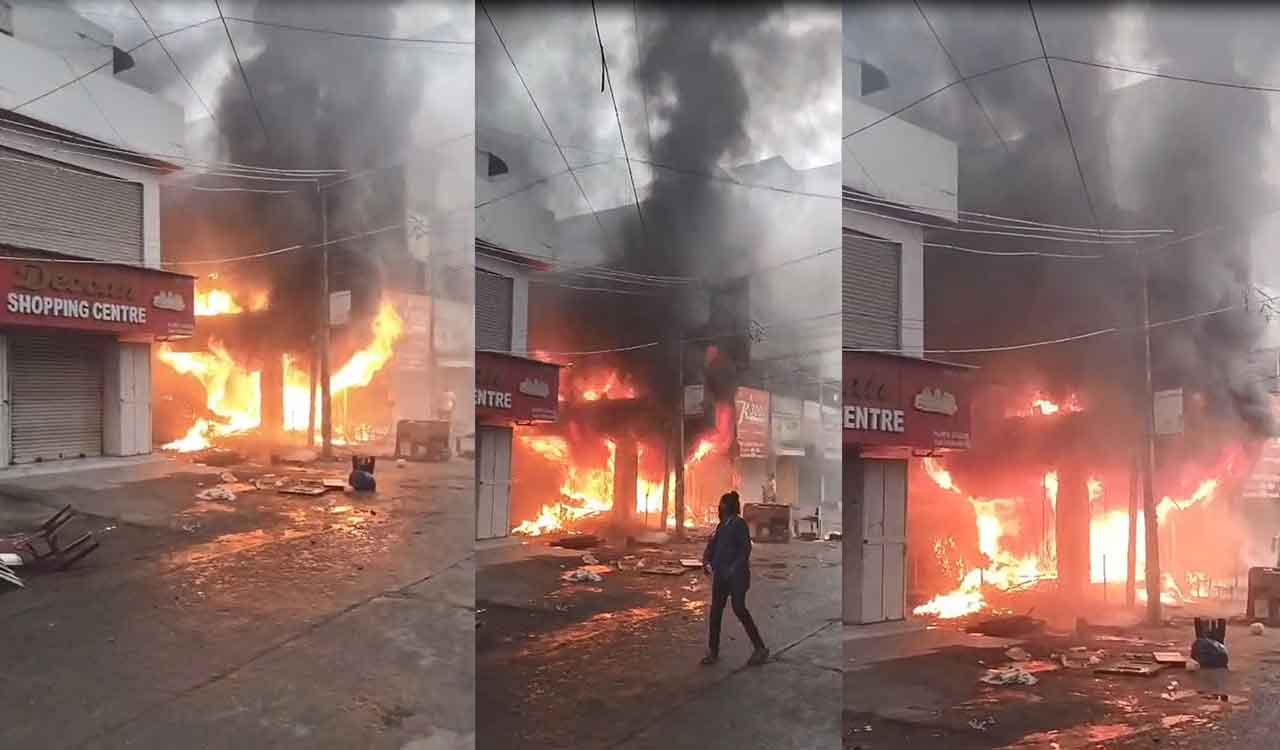 Watch: Fire breaks out in cloth showroom near Tower Circle in Karimnagar