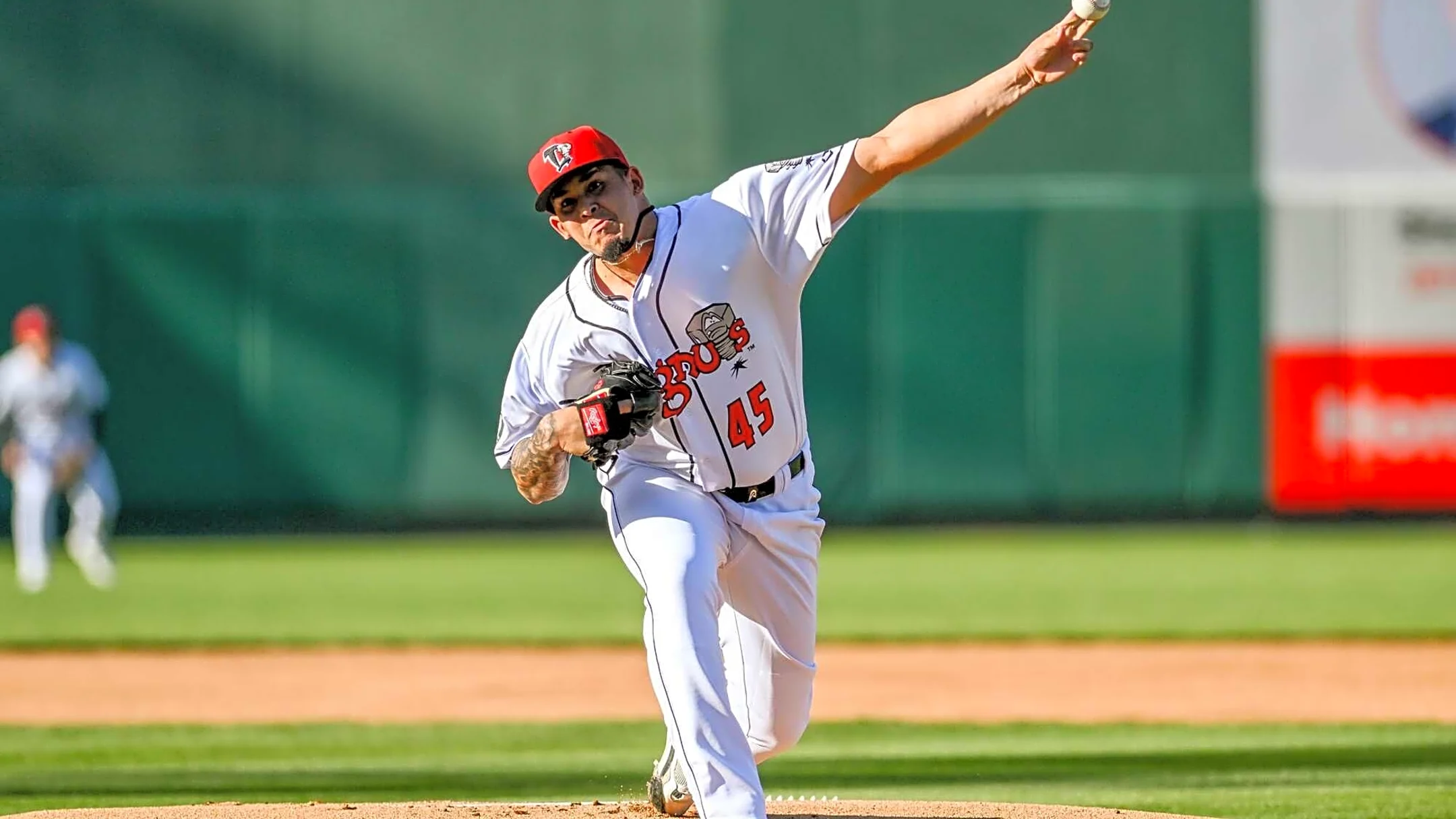 Red Sox re-sign LHP prospect Eduardo Rivera to minor league contract