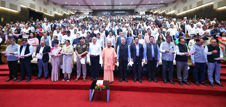 Vande Mataram ignited India’s freedom spirit, continues to guide nation’s journey even today: CM Yogi