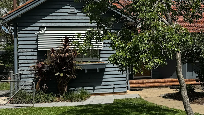 Crisafulli government dumps child mental health hub