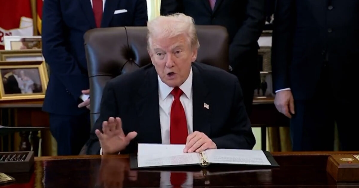 (VIDEO) Trump Announces Major Deal with Eli Lilly and Novo Nordisk to Slash Cost of GLP-1 Medications for Diabetes and Obesity - RFK Jr. Says the American Public will Lose 125 MILLION LBS by Next Year