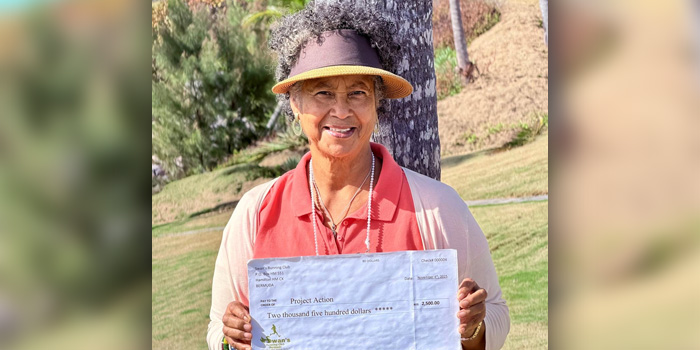 Swan’s Running Club Donates $2500 To Charity