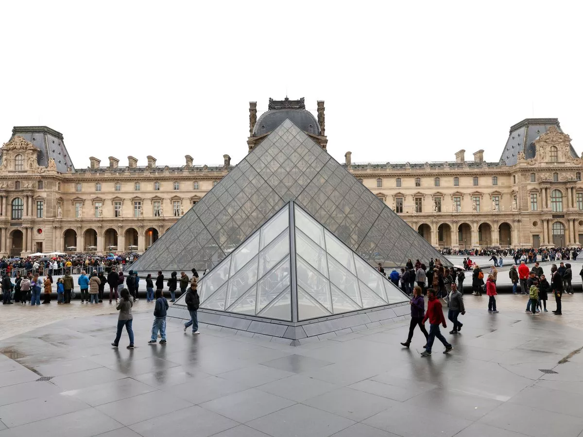 People can't believe the Louvre security password that helped the thieves break in