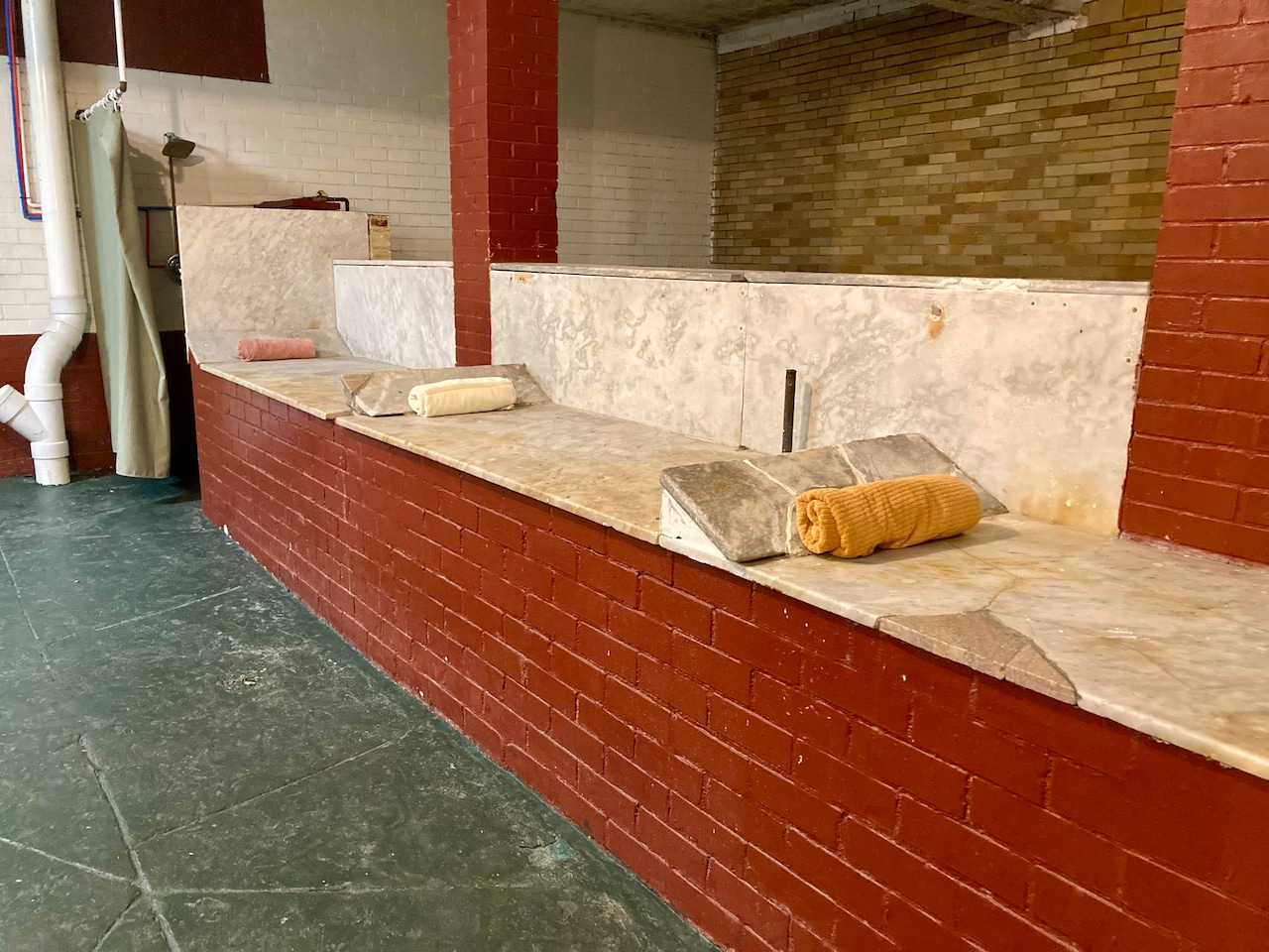 Cleveland’s Schvitz and America’s historic bathhouses: from health treatment to cultural landmark