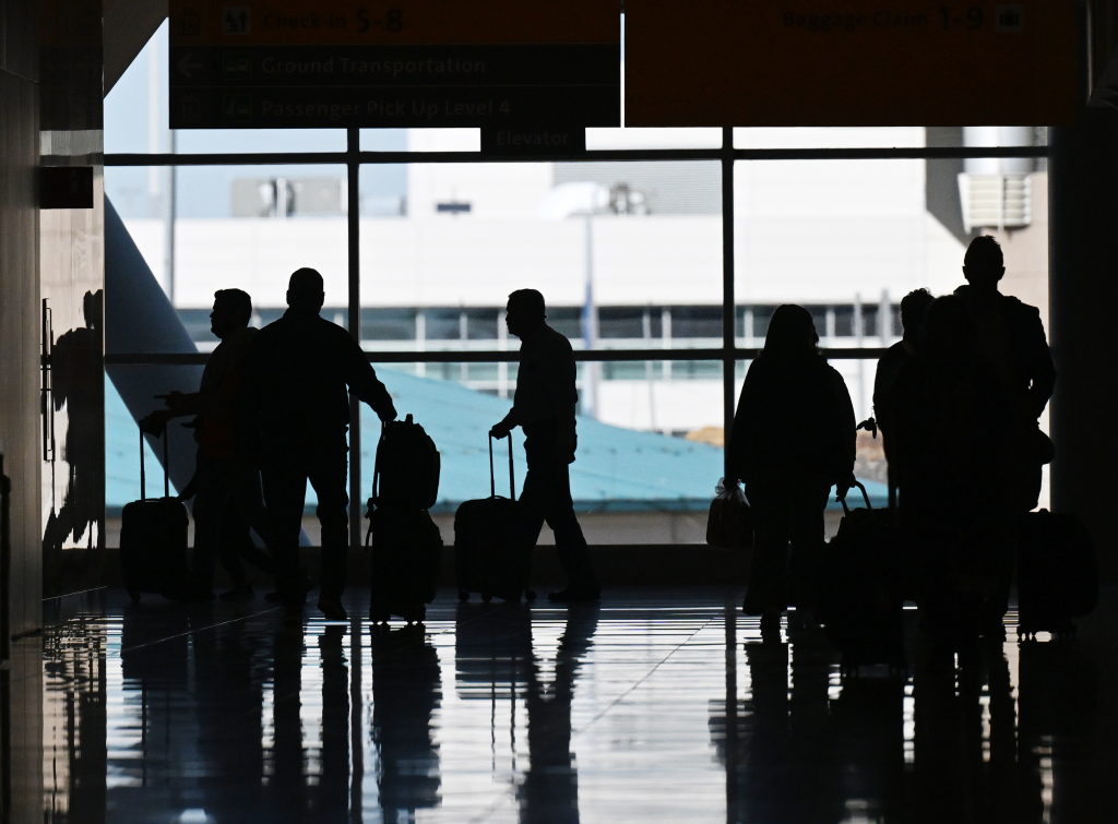 Dozens of Denver flights canceled as DIA air traffic controllers carry on