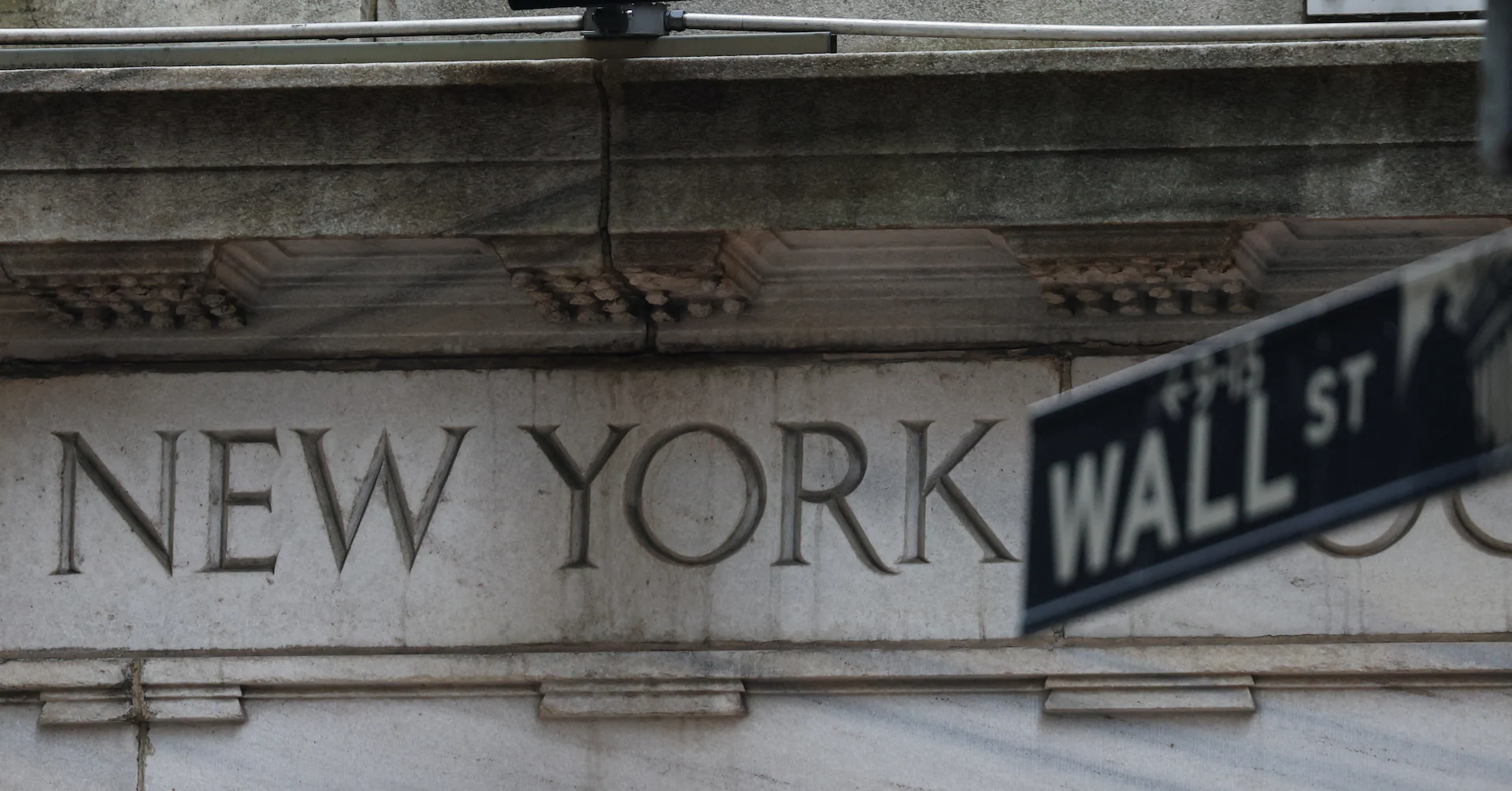 Global equity fund inflows jump to a five-week high