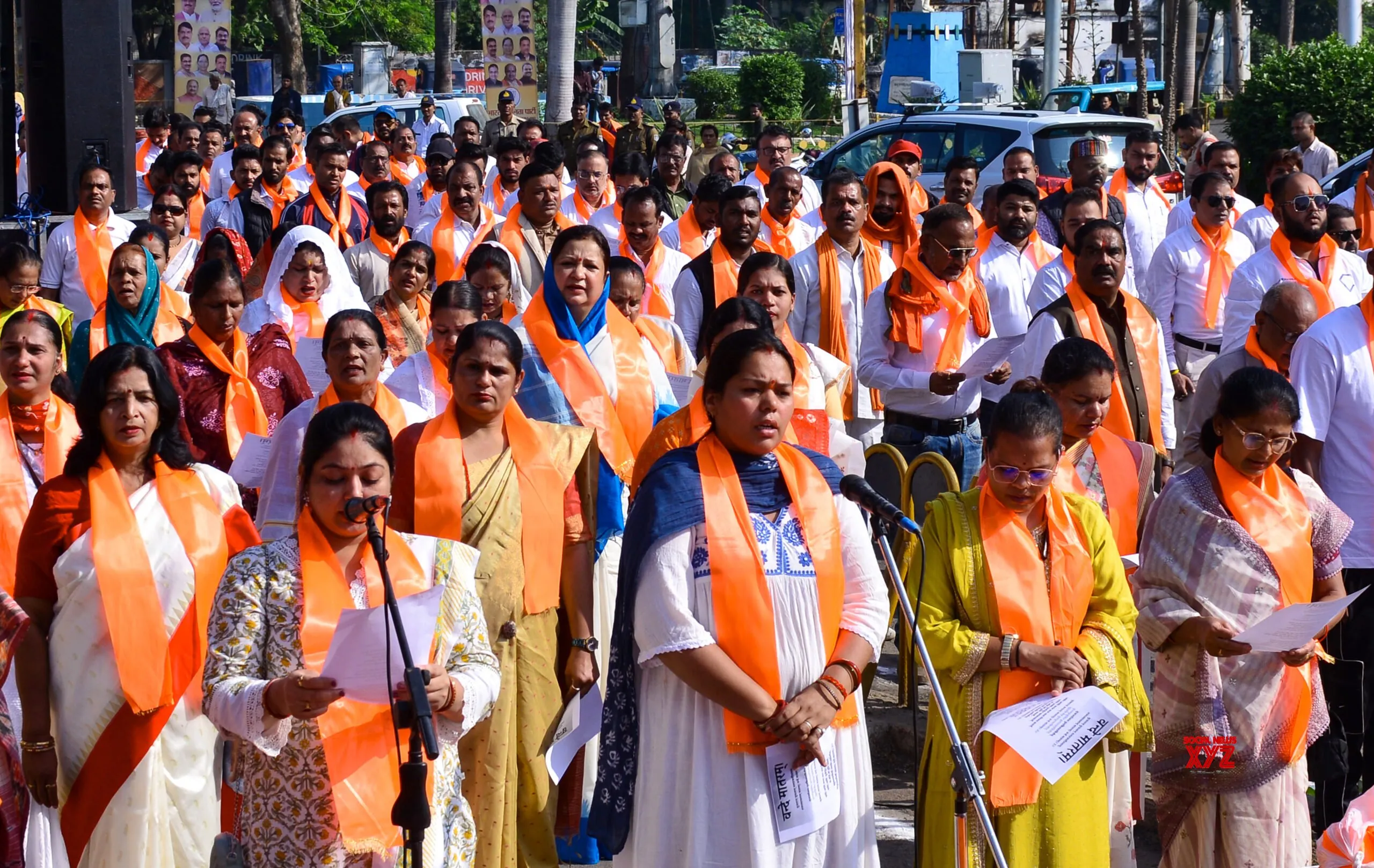 Jabalpur: Mass Singing of Vande Mataram #Gallery